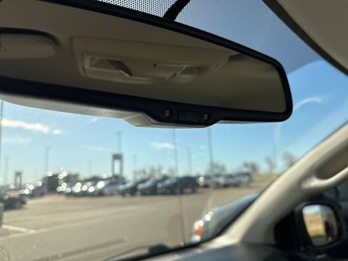 Used 2015 Dodge Grand Caravan American Value Package w/ UConnect Hands-Free Group FWD image 63