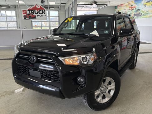 Used 2024 Toyota 4Runner SR5 Premium image 1