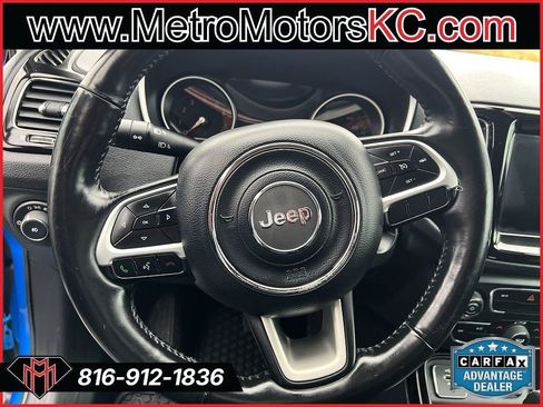Used 2019 Jeep Compass Latitude FWD image 26