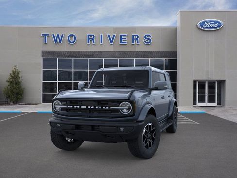New 2025 Ford Bronco Outer Banks image 2