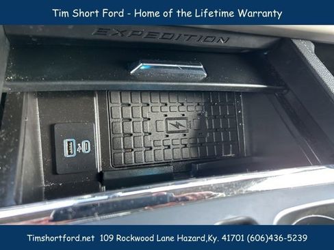 Used 2024 Ford Expedition XLT image 15