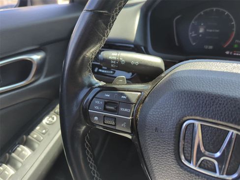 Used 2023 Honda Civic Sport image 15