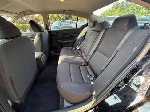 Used 2025 Nissan Altima 2.5 SV FWD image 33