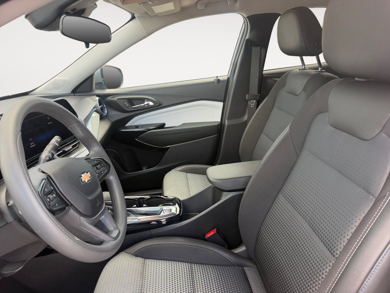 Used 2026 Chevrolet Trax LT FWD image 19