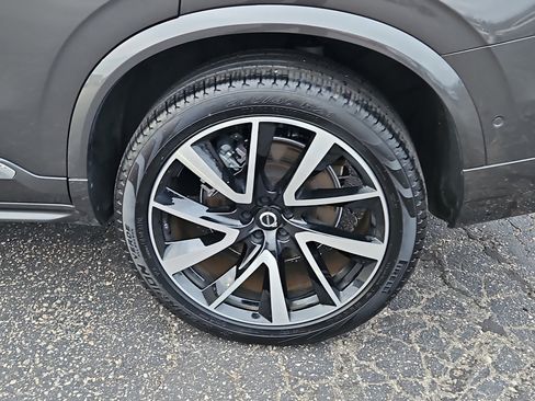 Used 2024 Volvo XC90 B5 Plus image 29