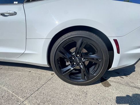 Used 2021 Chevrolet Camaro LT w/ RS Package RWD image 14