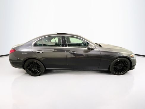 Used 2022 Mercedes-Benz C 300 4MATIC Sedan image 4