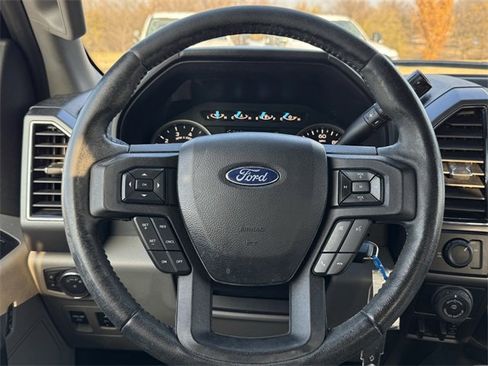 Used 2018 Ford F150 XLT w/ Equipment Group 302A Luxury image 12