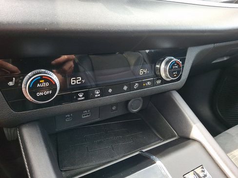 Used 2023 Mitsubishi Outlander SE AWD/4WD image 29