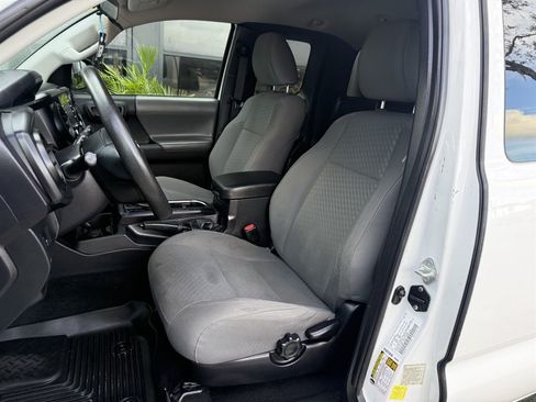 Used 2021 Toyota Tacoma SR RWD image 11