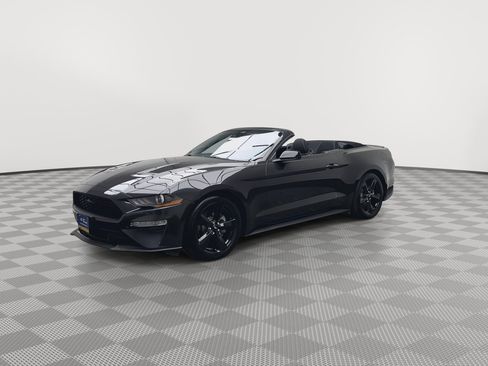 Used 2023 Ford Mustang Convertible image 32