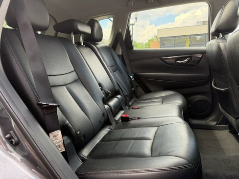 Used 2017 Nissan Rogue SL w/ SL Premium Package AWD/4WD image 12