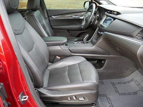 Used 2021 Cadillac XT5 Sportv w/ LPO, Floor Liner Package image 61