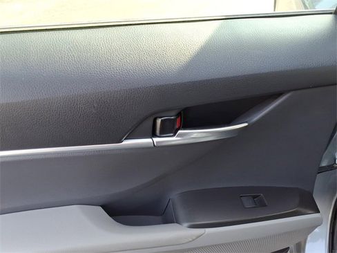 Used 2023 Toyota Camry LE image 6