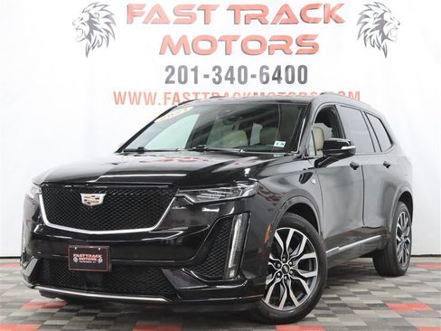 Used 2021 Cadillac XT6 Sport AWD/4WD image 2