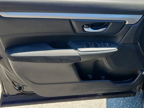 Used 2018 Honda CR-V LX image 12