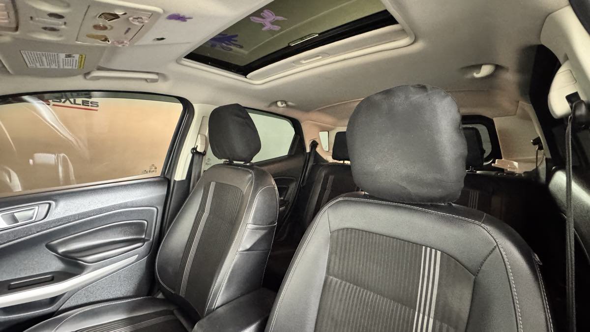 Used 2021 Ford EcoSport Titanium AWD/4WD image 13