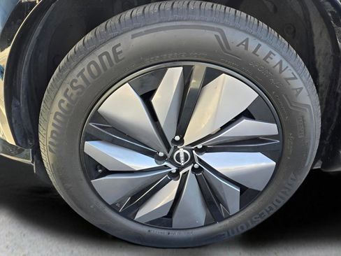 Used 2024 Nissan Ariya AWD image 18