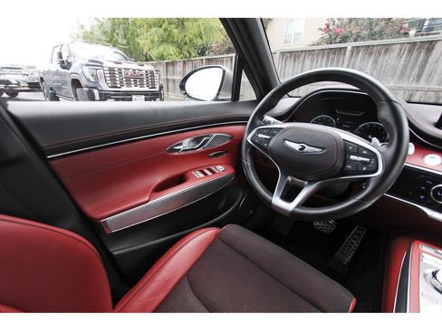 Used 2023 Genesis GV70 2.5T w/ Sport Prestige Package AWD/4WD image 9