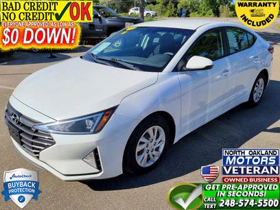 Used 2020 Hyundai Elantra SE w/ Cargo Package (C1)