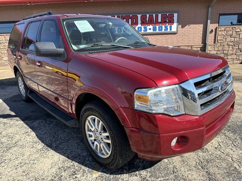 Used 2014 Ford Expedition XLT image 3