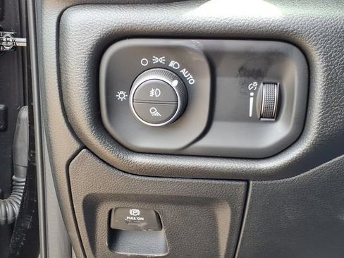 New 2026 RAM 1500 Express AWD/4WD image 22