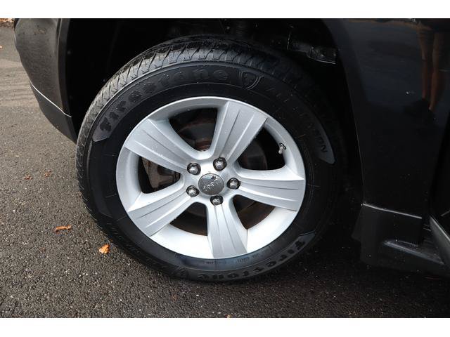 Used 2011 Jeep Compass Sport FWD image 15