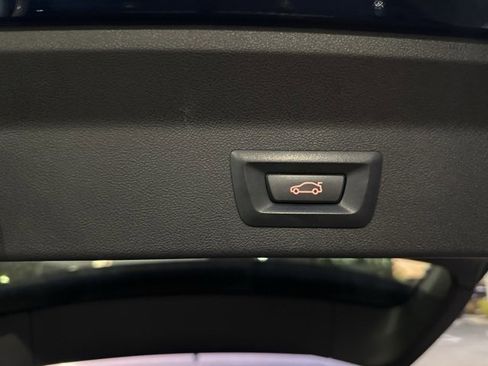 Used 2019 BMW X3 sDrive30i w/ Driving Assistance Package image 10