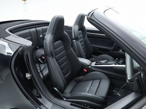 Used 2025 Porsche 911 Turbo S AWD/4WD image 20