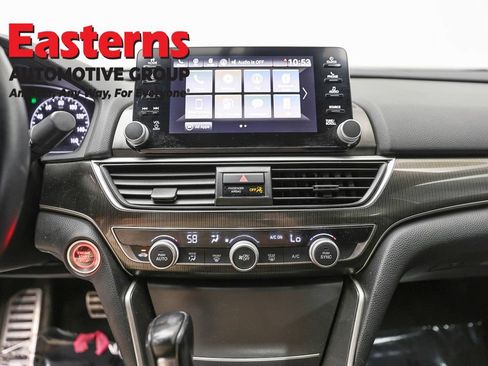 Used 2018 Honda Accord Sport image 11