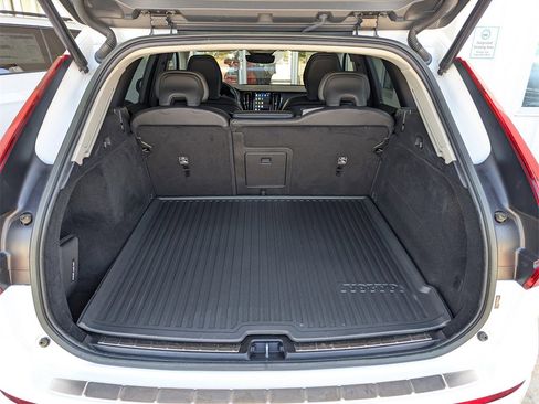 Used 2023 Volvo XC60 B5 Plus w/ Protection Package Premier image 31