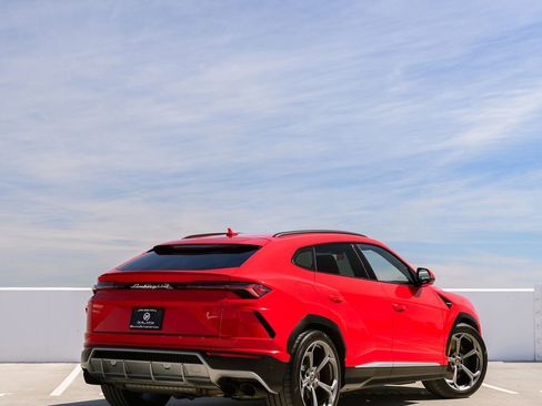 Used 2019 Lamborghini Urus image 10