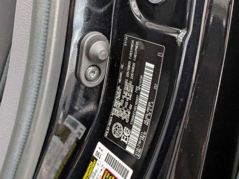 Used 2024 Toyota Sienna XSE FWD image 35
