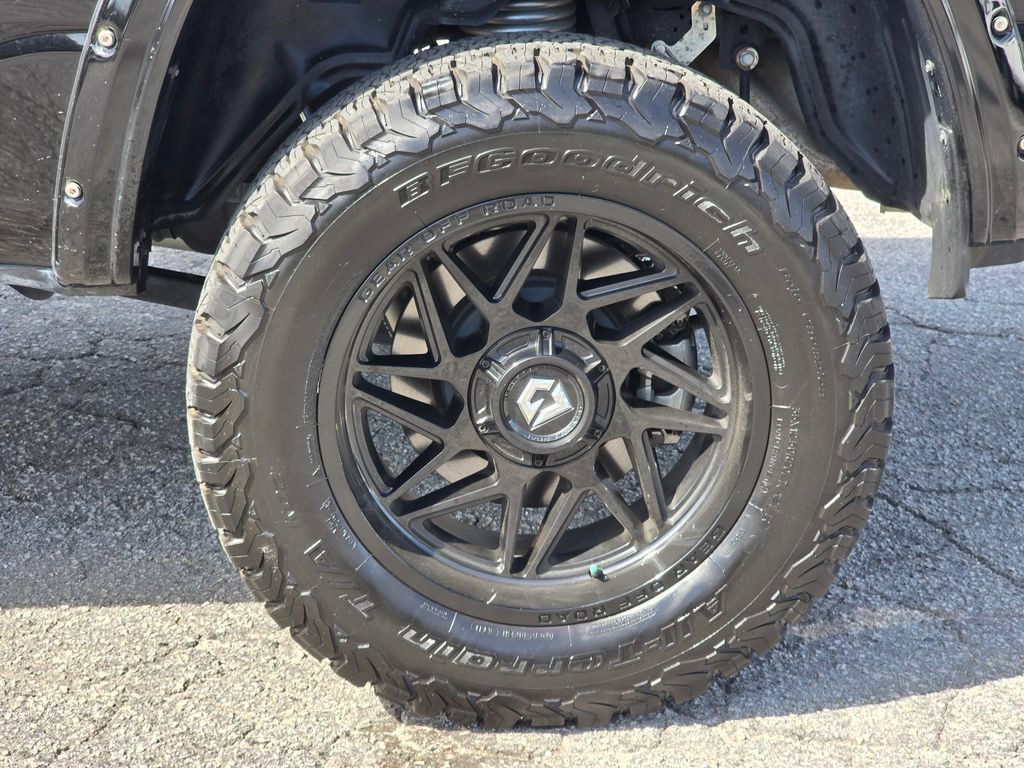 Used 2023 RAM 1500 Big Horn AWD/4WD image 24