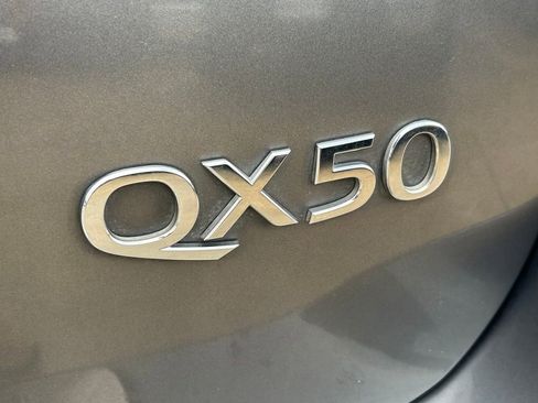 Used 2017 INFINITI QX50 2WD w/ Technology Package image 13