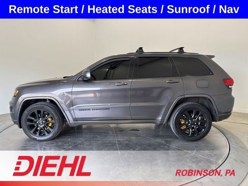 Used 2020 Jeep Grand Cherokee Altitude AWD/4WD image 4