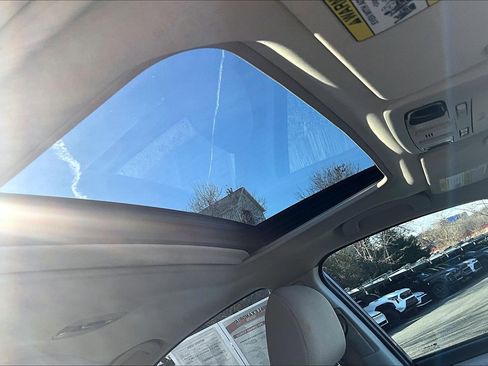 Used 2017 Subaru Legacy 2.5i Premium w/ Moonroof Package image 21