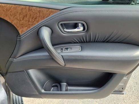 Used 2017 INFINITI QX80 2WD image 10