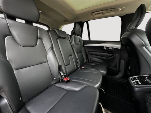 Used 2024 Volvo XC90 B5 Core AWD/4WD image 24