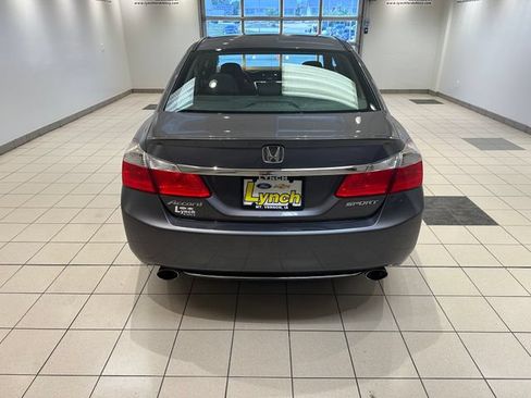 Used 2015 Honda Accord Sport image 16