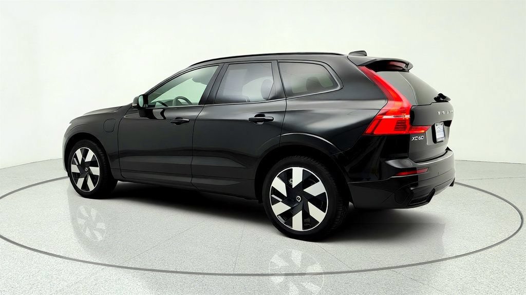 Used 2025 Volvo XC60 T8 Plus w/ Protection Package Premier AWD/4WD image 7