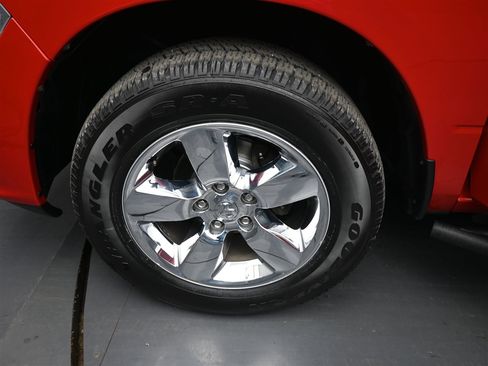 Used 2019 RAM 1500 Express w/ Express Value Package image 17