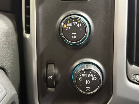 Used 2018 GMC Sierra 1500 SLT AWD/4WD image 28