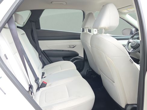Used 2025 Hyundai Tucson SEL FWD image 15