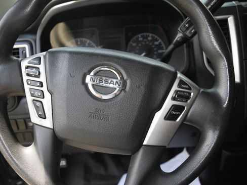 Used 2017 Nissan Titan S RWD image 12