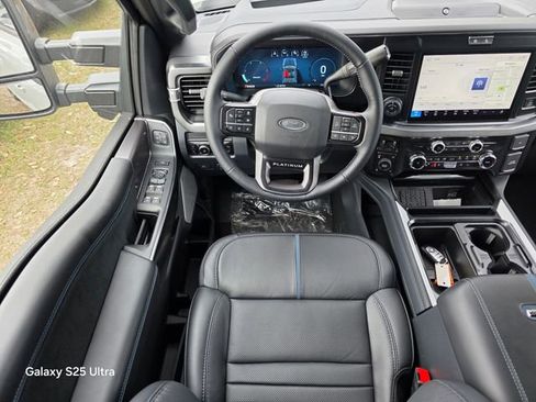 New 2026 Ford F250 Platinum w/ FX4 Off-Road Package image 13