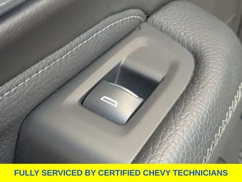 Used 2023 GMC Yukon XL Denali AWD/4WD image 37