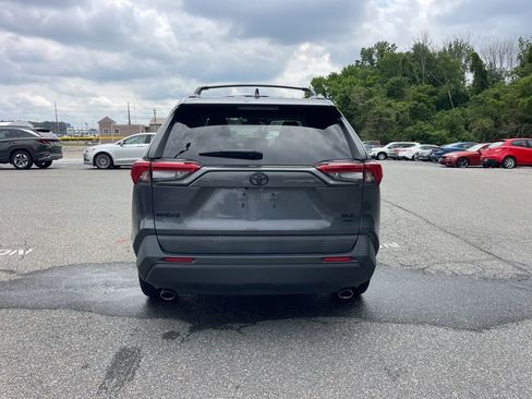 Used 2020 Toyota RAV4 XLE Premium AWD/4WD image 4