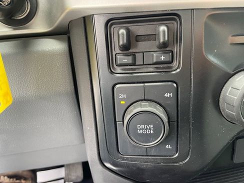 Used 2025 Ford F350 XLT AWD/4WD image 22