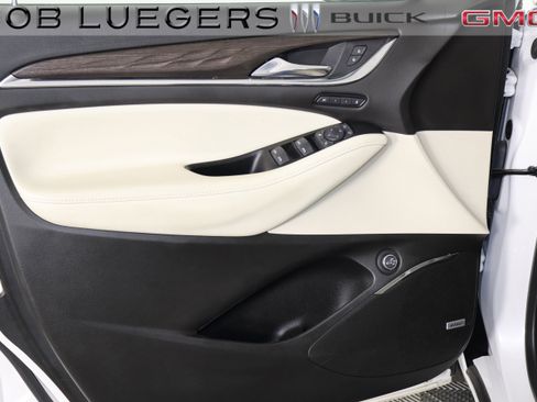 Used 2023 Buick Enclave Avenir w/ Avenir Technology Package image 8